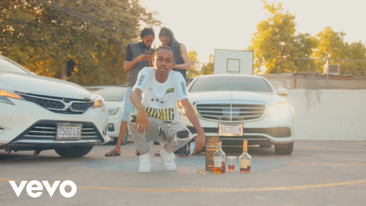 Mansa, Chuck Starr - Finesse (cheese in jeans riddim) | Official Video