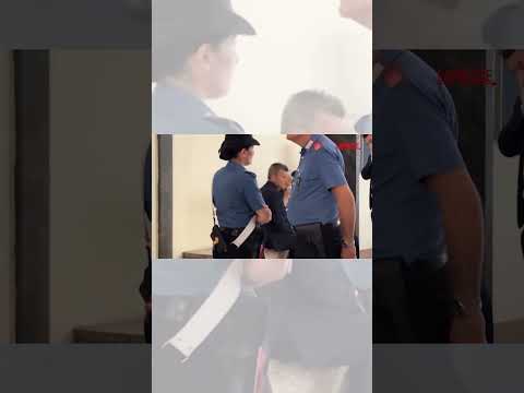 Video Femminicidio Genini, la madre in lacrime in aula all'ingresso di Gianluca Soncin