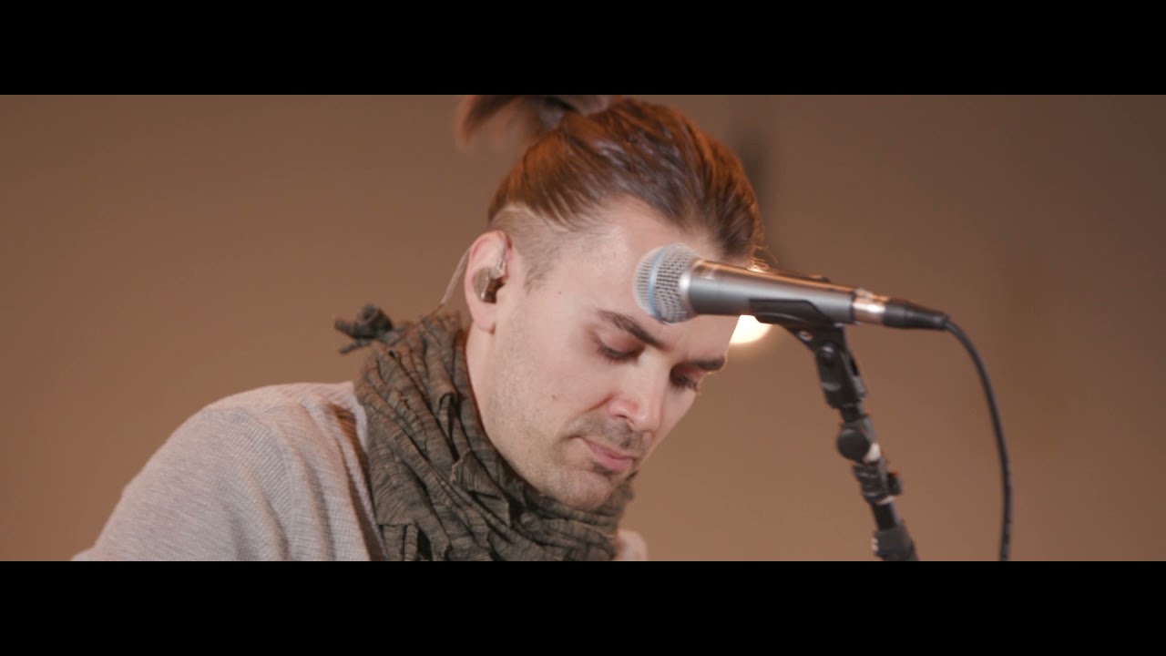 Tim Snider & Wolfgang Timber - Humanity [Live] - YouTube