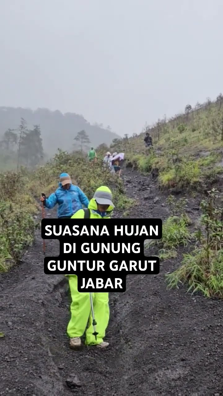 Hujan Deras Di Gn Guntur