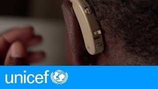 Zimbabwe: Solar Ear – a rechargeable hearing aid | UNICEF