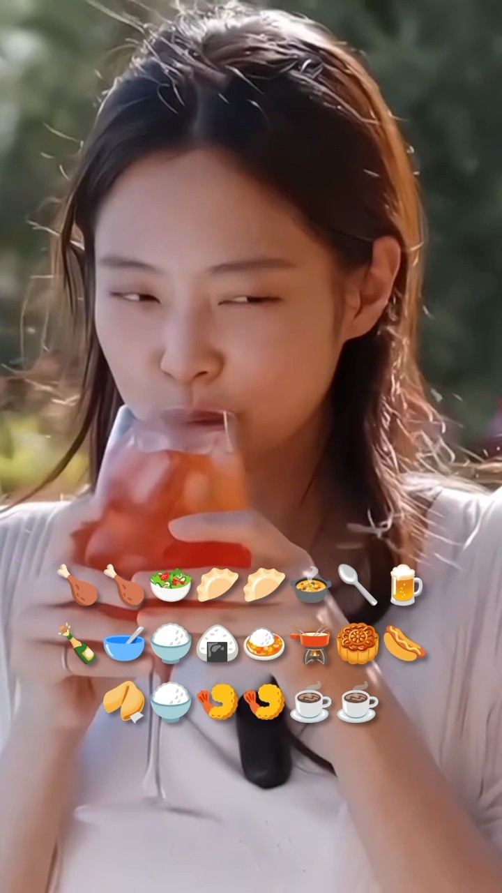 BLACKPINK ASMR EATING ?? #jennie #lisa #rosé #jisoo #blackpink #shorts
