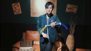 Chameleon Hanky Dye Tube by Hyunsoo Kim & Hidden Magic