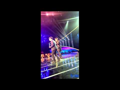 张玮《high歌》改编版feat常石磊 20150131全球中文音乐榜上榜新年演唱会 饭拍版 By May