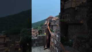 Dd In Dusk And Royalty Esha Gupta