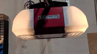LiftMaster 8587W vs 85870