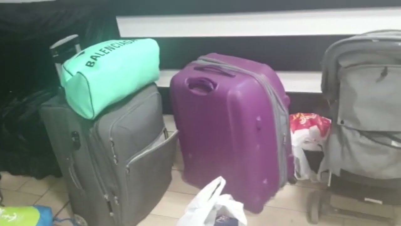 יהודי אוקראינה תחת אש Ukrainian Jewish Children Leave Their Homes Behind, Nowhere To Go