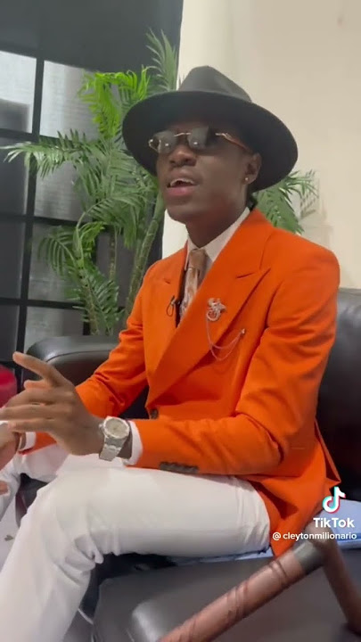 Cleyton M bastante talentoso faz ao vivo a música “Cofres do Céu” de C4 Pedro 😧🔥