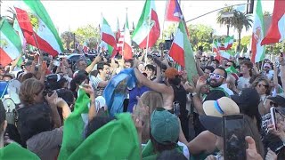 ハメネイ師死亡 米イラン系歓喜 “テヘランゼルス”に千人集結　元王朝の復権望む声(2026年3月1日)