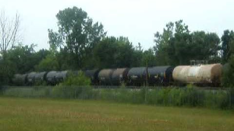 CSX Mother and Slug Set on the Marion Local