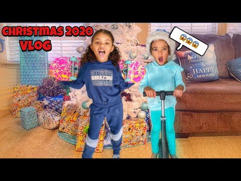OPENING PRESENTS ON CHRISTMAS DAY |The Rob Squad Vlogmas Ep. 25 - YouTube