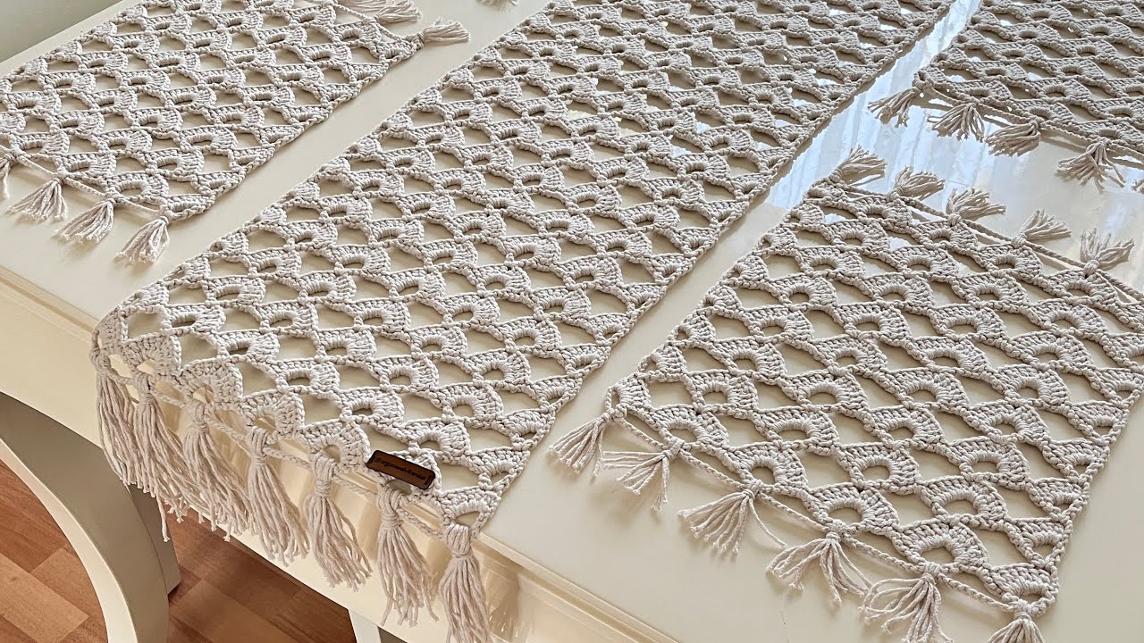 TIĞ İŞİ MASA ÜEZERİNE UPLA ÖRÜYORUZ