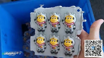 automatic soft 3d PVC rubber keychain label making machine
