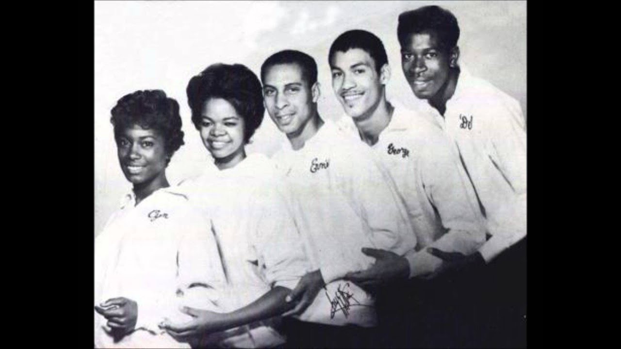 Watch Wanda Burt And The Crescendos - Scheming / Your True Love Is Standing By - Music City 840 - 1961 on YouTube Watch Wanda Burt And The Crescendos - Scheming / Your True Love Is Standing By - Music City 840 - 1961 on YouTube