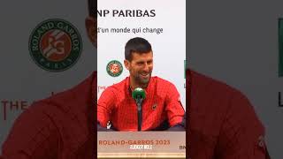 Novak Djokovic FUNNY Banane, urme i vodu - RG 2023