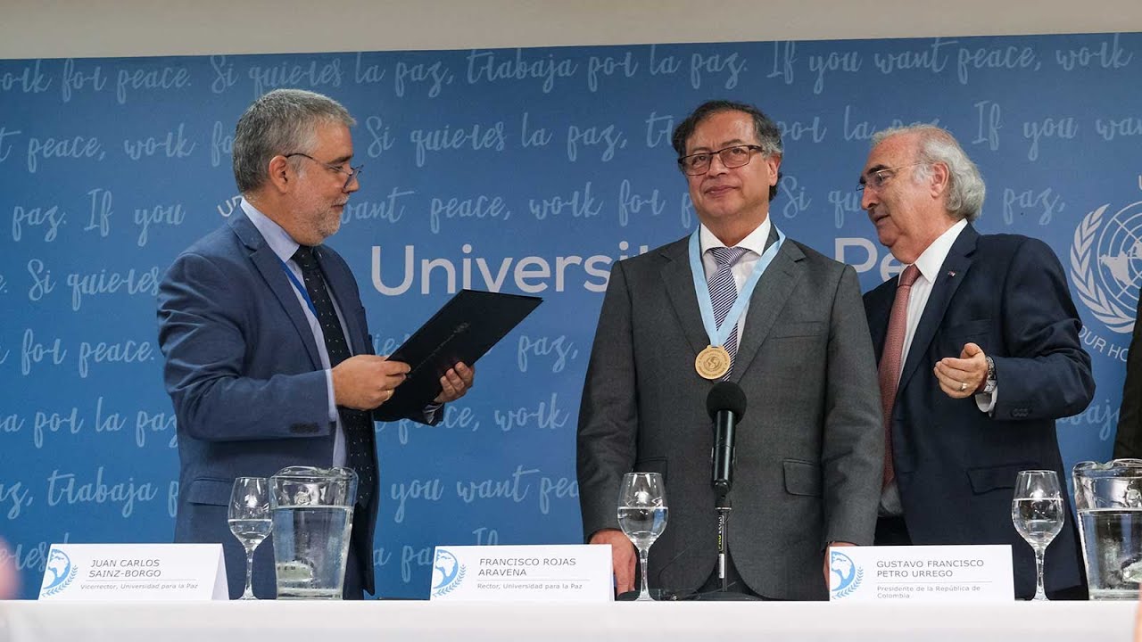 Otorgamiento del título honorífico Doctor Honoris Causa por la Paz al ...