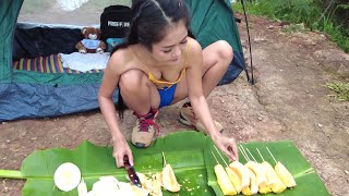 Pineapple cutting, Fruit cutting, Knife skills, Solo #bushcraftgirl #fruitcutting #cuttingwatermelon