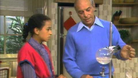 Boil Water with an Ice Cube! - Mr. Wizard