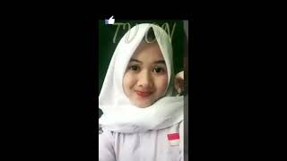 WOW Jilbab SMA Goyang HOT  tik tok mondol