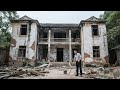 A Chinese man spent a lot of money to renovate the courtyard he bought 40 years ago