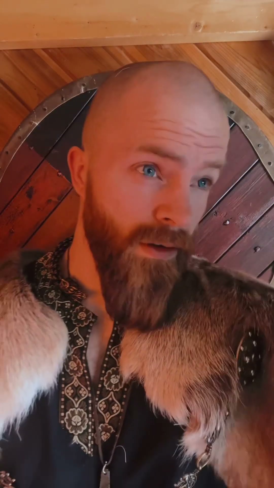 @ArianaFlute  quite the talent this skald has! #vikings #fantasy #training #taylorswift