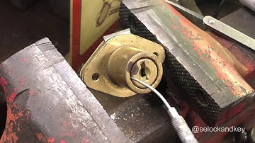how to remove core from wood desk locks