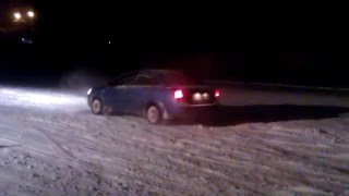 Обучение вождению автомобиля в экстремальных зимних условиях в Киеве www.carbon.co.ua Обучение вождению автомобиля в экстремальных зимних условиях в Киеве www.carbon.co.ua