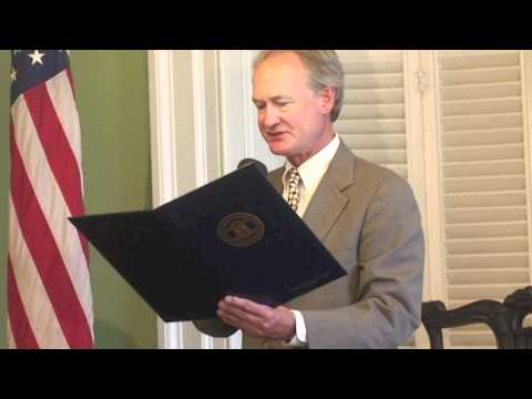 Rhode Island Governor Lincoln Chafee pardons Irish immigrant John Gordon in the very room where he was convicted of murder over 165 years ago.