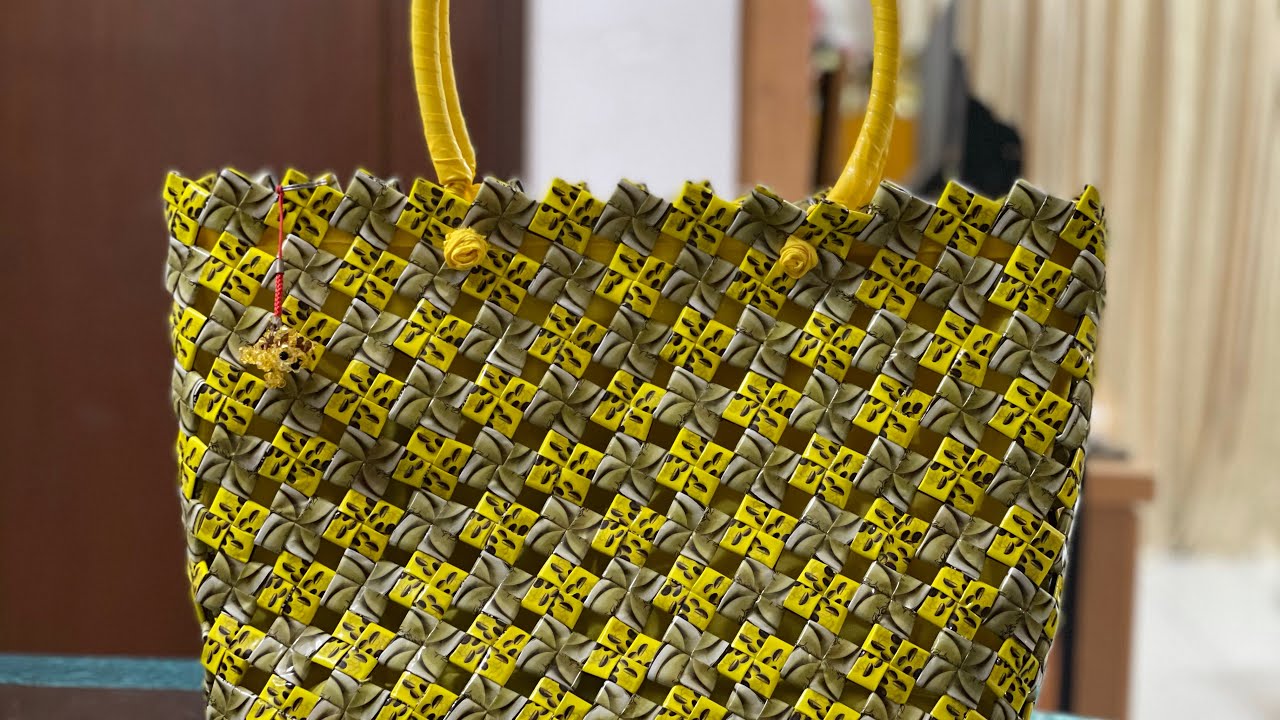 七个咖啡袋就可以想象你要的包包 (一） You can imagine the bag you want with 7 coffee bags（1）