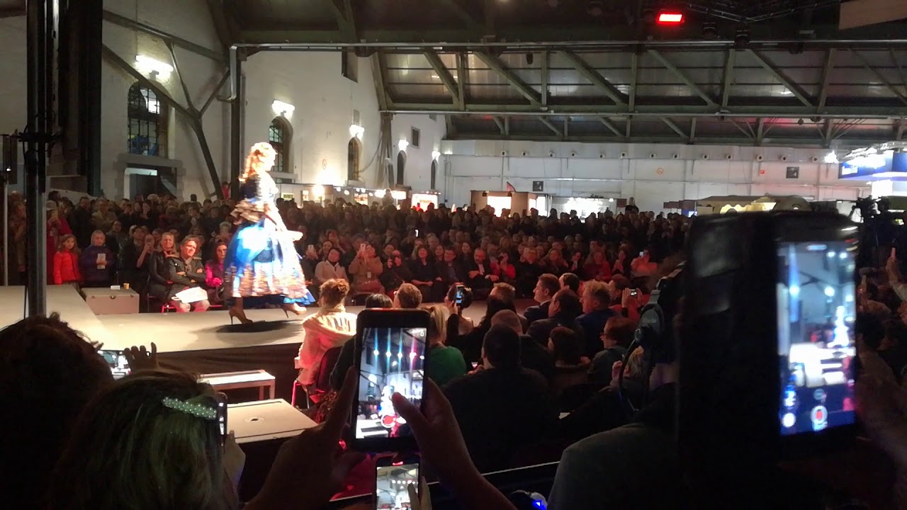 Salon du chocolat 2020 Stallaert Daniel - YouTube