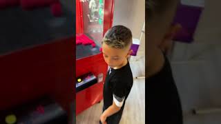 Wie Viel Schafft Jason Am Boxautomaten?