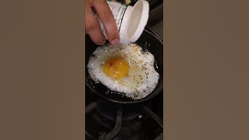 My Favourite Instant Ramen Recipe (Indomie Mi Goreng)