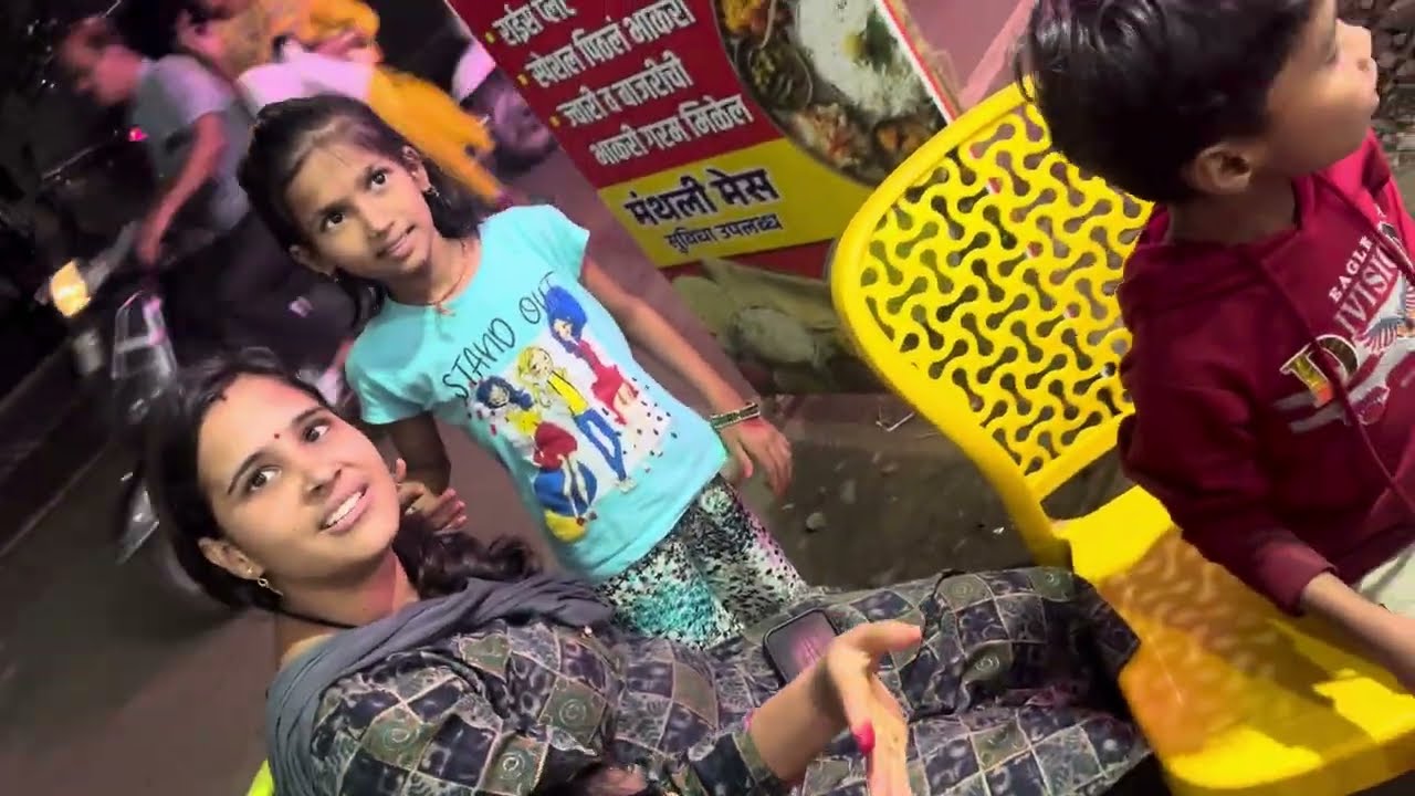 पाणीपुरी खाताना लागले भांडण 😱 