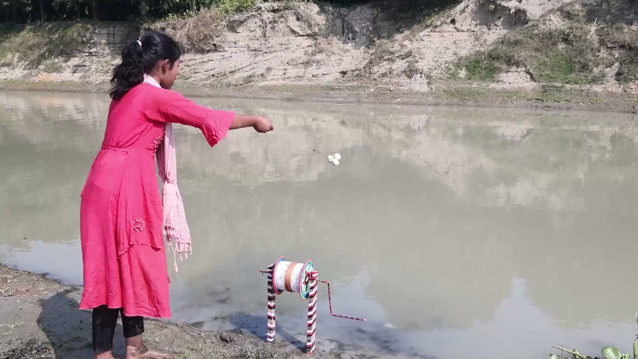 New Unique Hook Fishing Video 2022 | Amazing girl catching big fish using hook in river