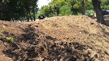 Redcat Rampage MT V3 jump, Hpi Savege XS Flux bash