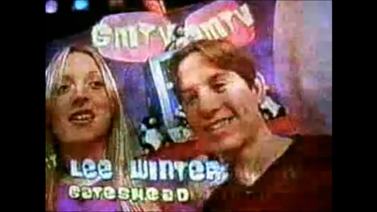 A young me LIVE Caller on DiGGIt w/ Paul 'Des' Ballard & Fearne Cotton!