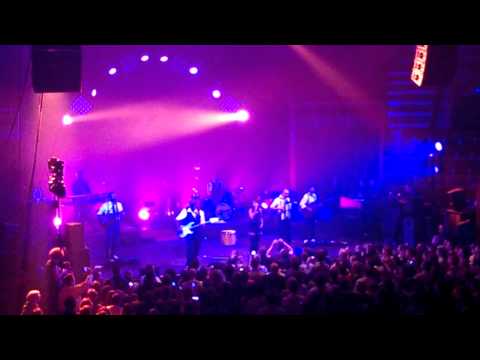 Zaz Intro