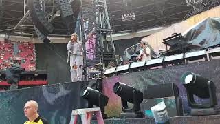 Zoe tauran - adrenaline (live @ Amsterdam Arena)