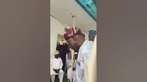 Obasanjo forced to prostrate to greet a King #nigeria