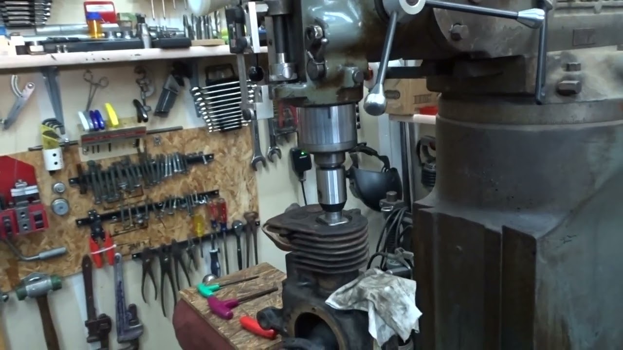 Boring the 1938 Briggs & Stratton Y.