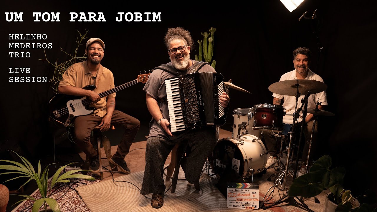 Helinho Medeiros Trio - Um Tom Para Jobim