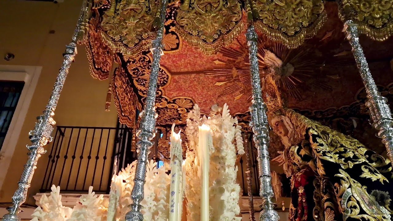 La Virgen del Rocío por Odreros/Boteros - BM Cruz Roja - La Virgen de los Desamparados