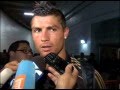 Cristiano Ronaldo entrevista corrige periodista gracioso. "Cristiano estas concentrado"? completo