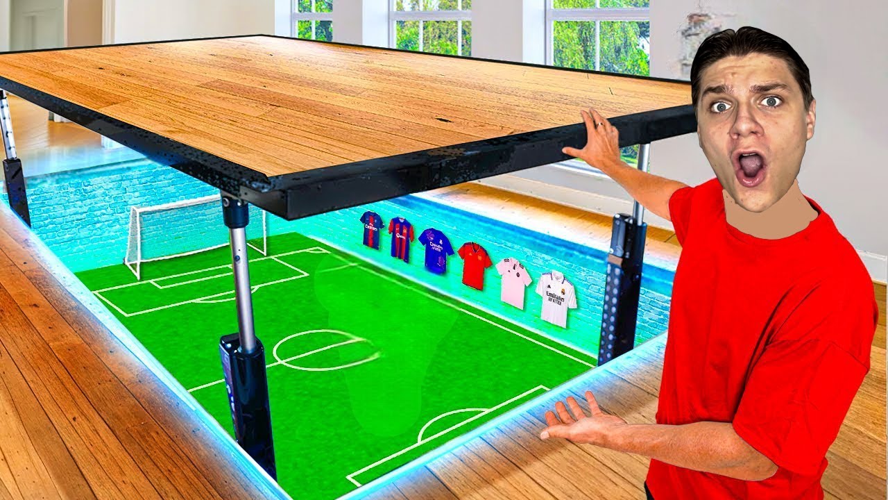 Jag byggde en FOTBOLLS PLAN UNDER MITT HUS