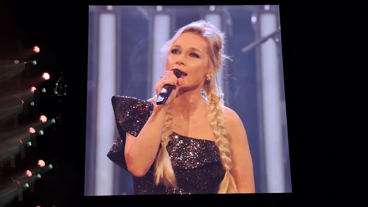 Vanilla Ninja - Vanad teksad ja kitarr | Live at Unibet Arena 2025