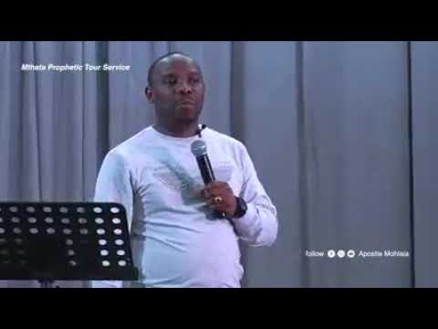Apostle Mohlala singing | Ufanelwe ubukhosi Yena