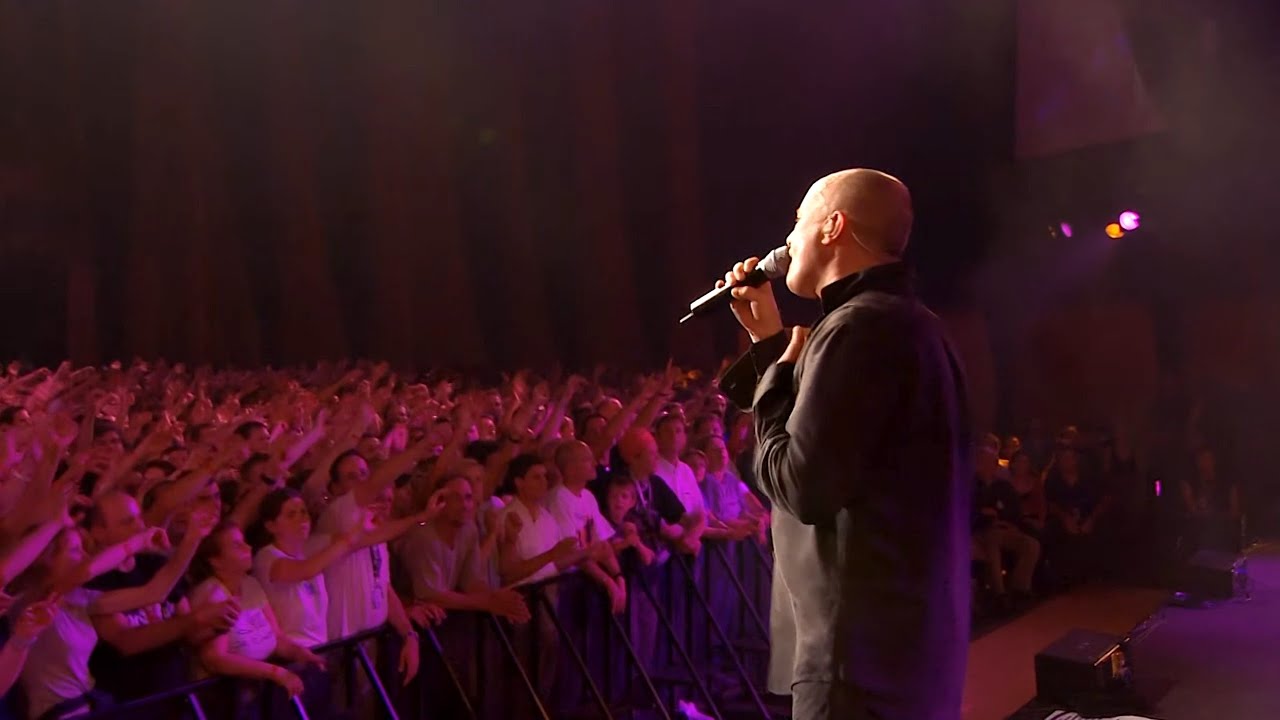 Phil Collins - Two Hearts (Live at Montreux '04) [4K Upscale | Remastered] 