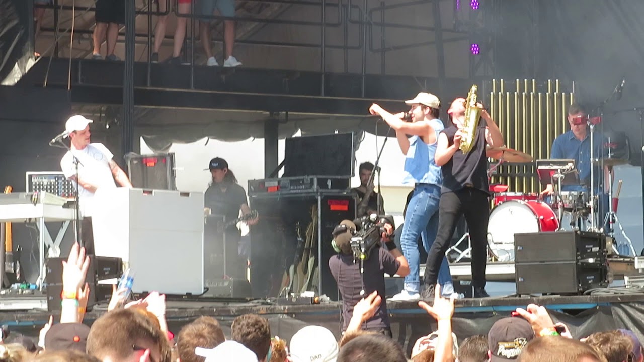 Bleachers "Everybody Lost Somebody" Live at Hangout Music Festival 2018 YouTube