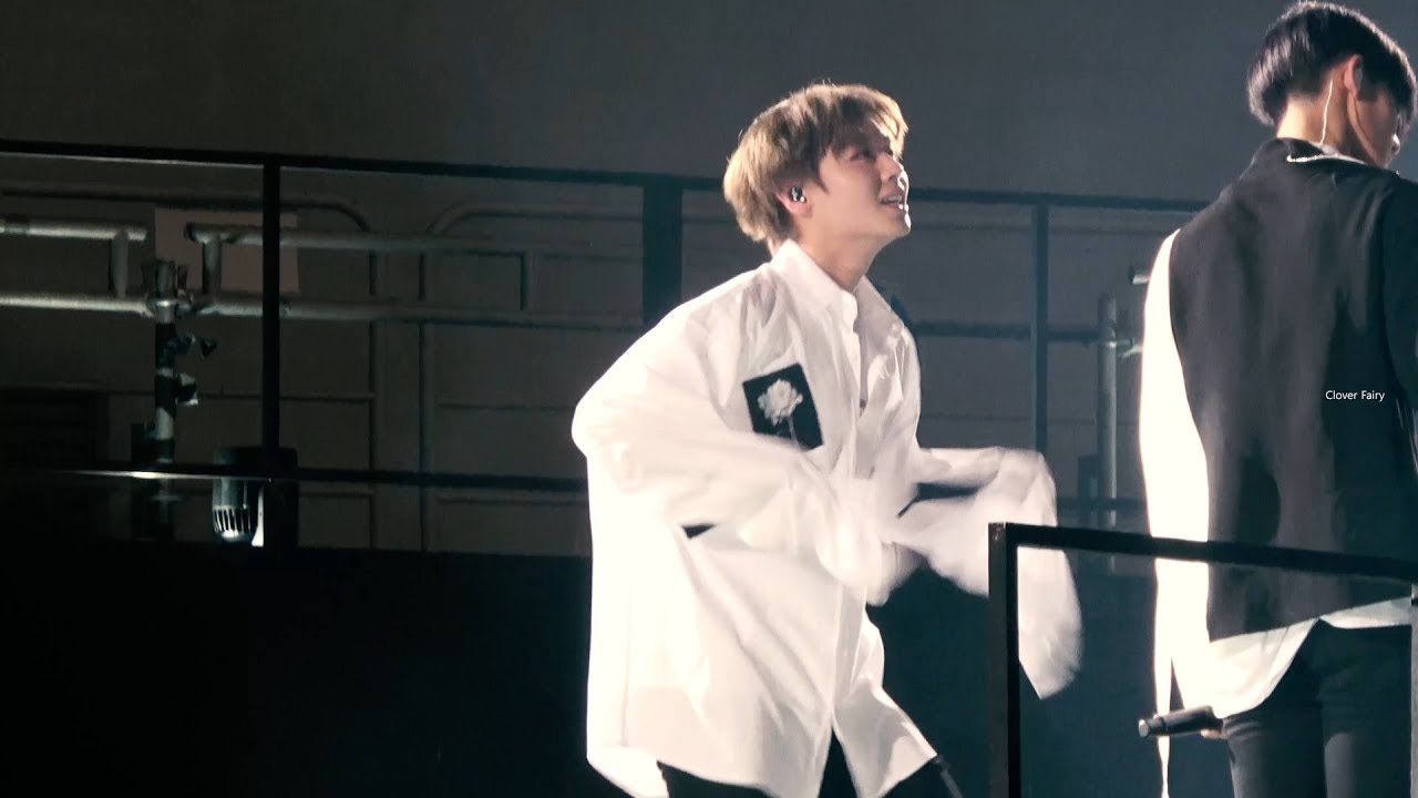 171215 워너원 팬콘 슬로건 찾고 만보기 흔드는 지훈이 4K