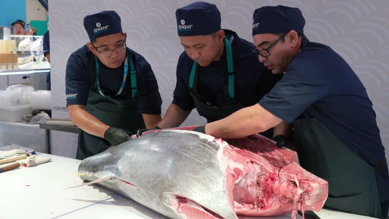 See the Bluefin Tuna sushi cutting up close at 
